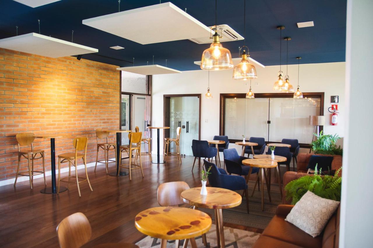 Borgen Hotel 卡斯特罗 外观 照片